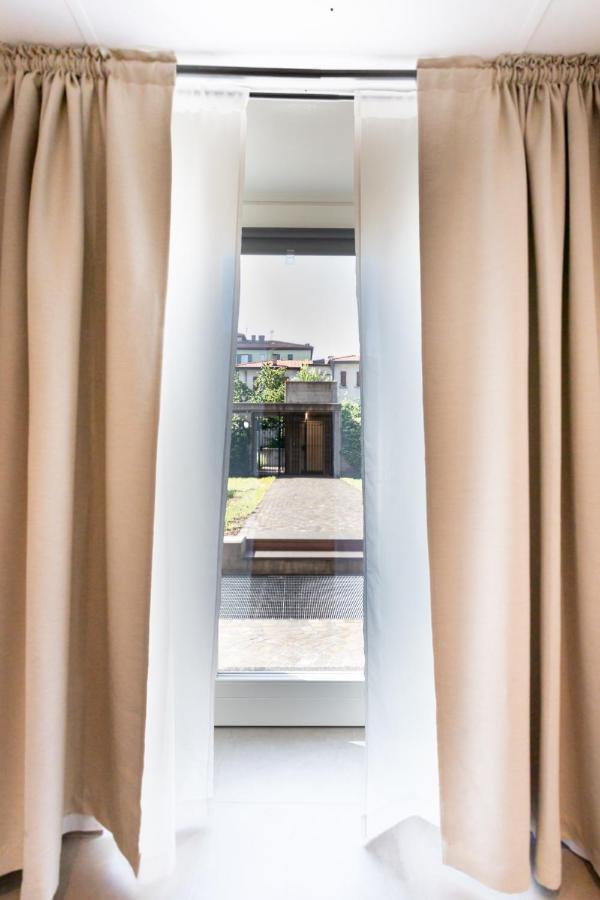Alpencity Suites เตรนโต ภายนอก รูปภาพ