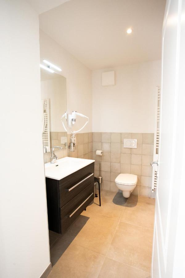 Alpencity Suites เตรนโต ภายนอก รูปภาพ