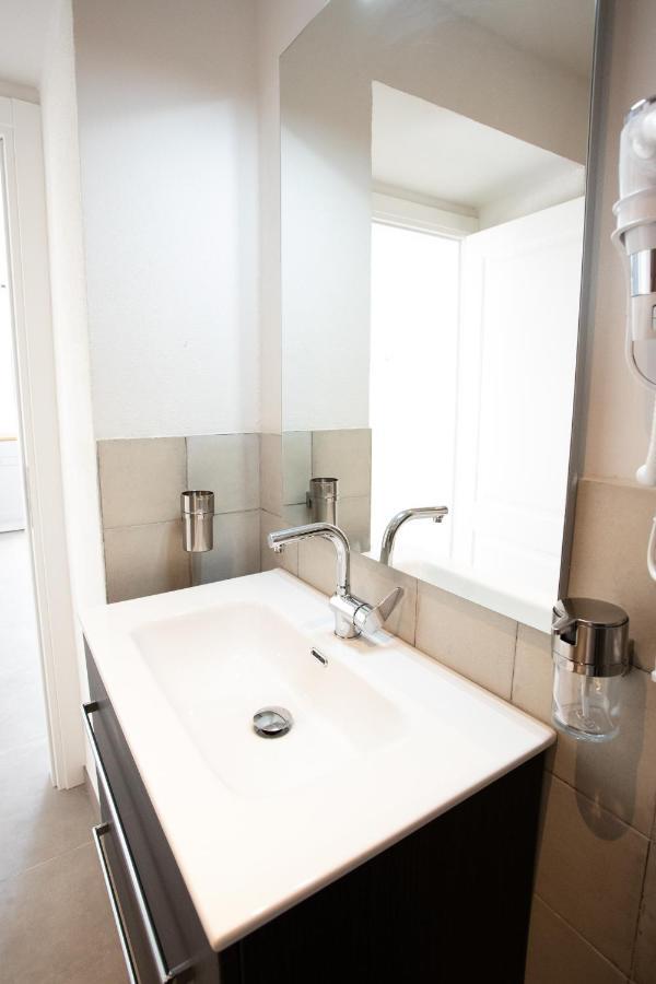 Alpencity Suites เตรนโต ภายนอก รูปภาพ